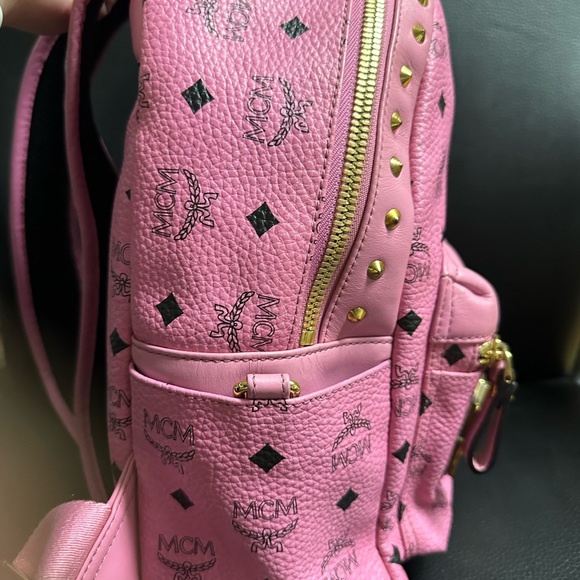 MCM PINK BACKPACK GIVEAWAY SALE - Picture 6 of 15